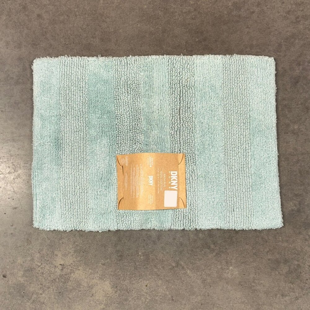 DKNY Pure 17 x 24 Bath Rug Mat Pastel Mint Light Green Aqua Reversible COTTON